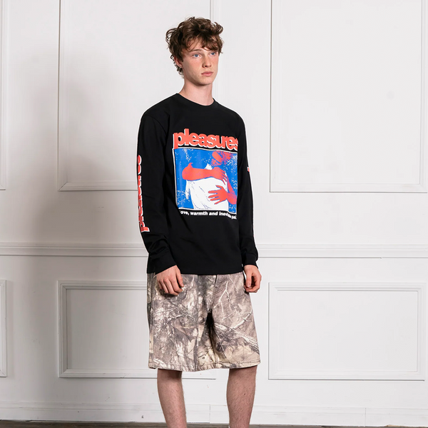 PLEASURES - EMBRACE LONG SLEEVE PIGMENT BLACK
