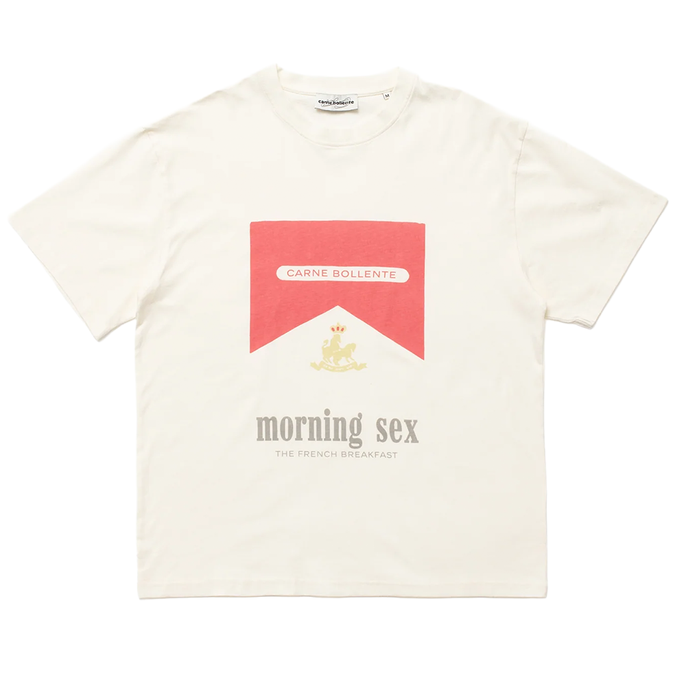 CARNE BOLLENTE - BREAKFAST IN BED T-SHIRT