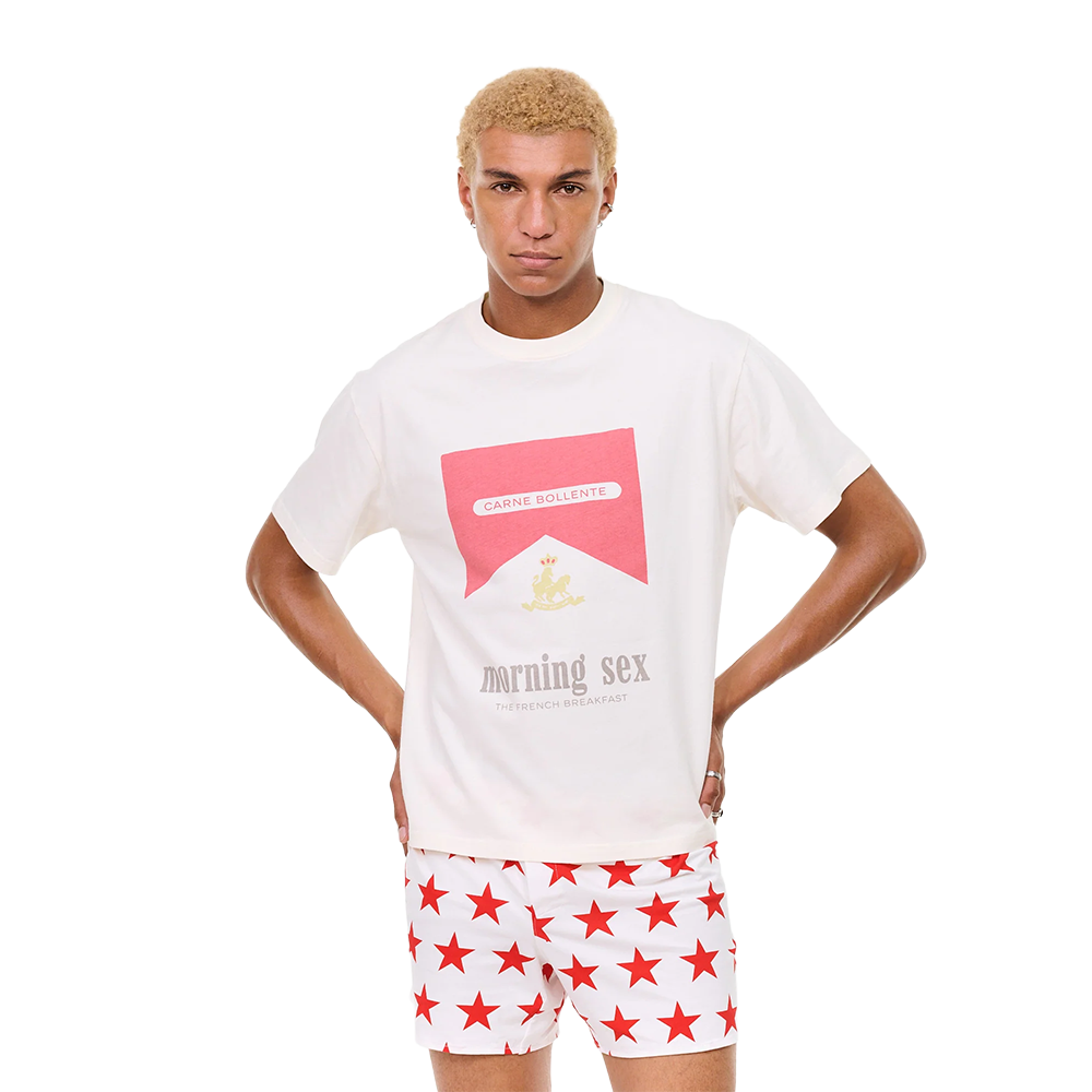 CARNE BOLLENTE - BREAKFAST IN BED T-SHIRT