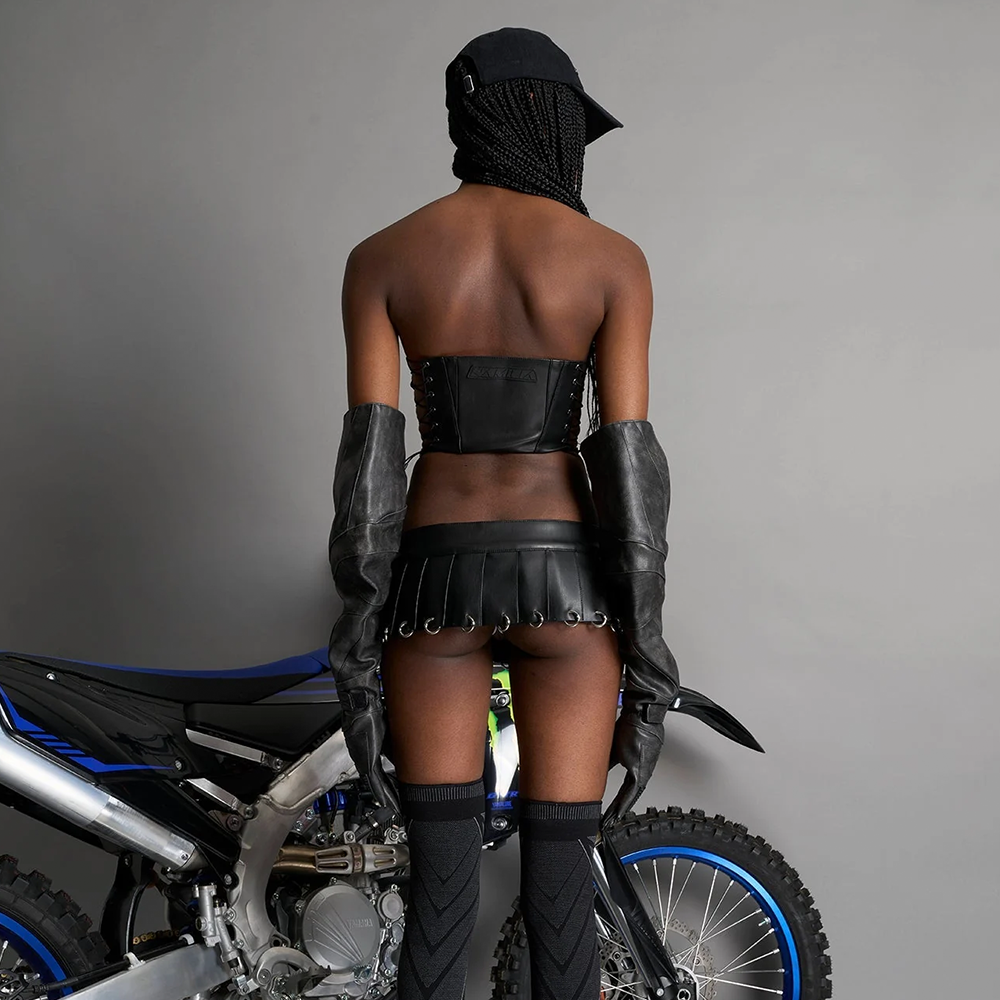 NAMILIA - MINI SKIRTS RINGS BLACK