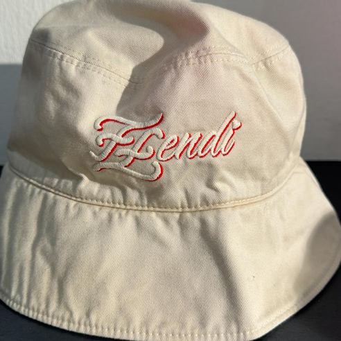 FENDI - BUCKET HAT PRE OWNED BY GUE
