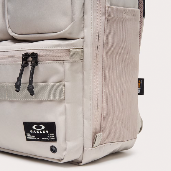 OAKLEY - ESSENTIAL BACKPACK 8.0 KHAKI