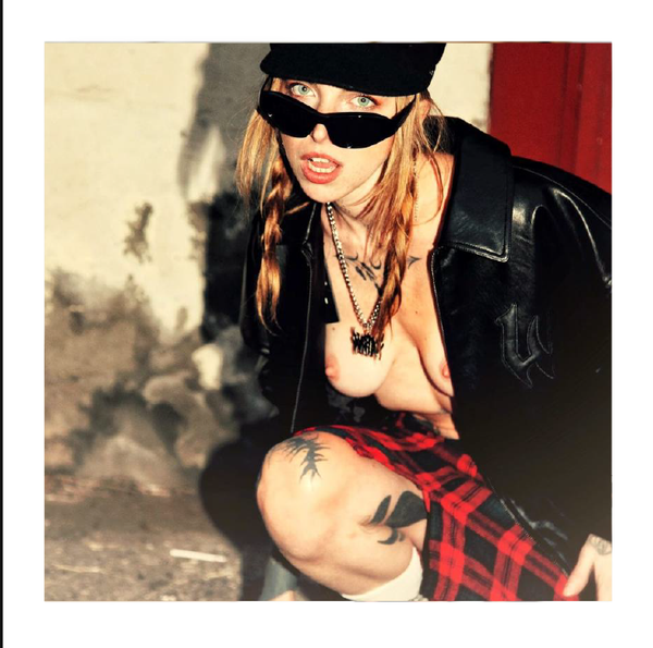 HANNIBAL STORE -  USED WASTED PARIS NECKLACE