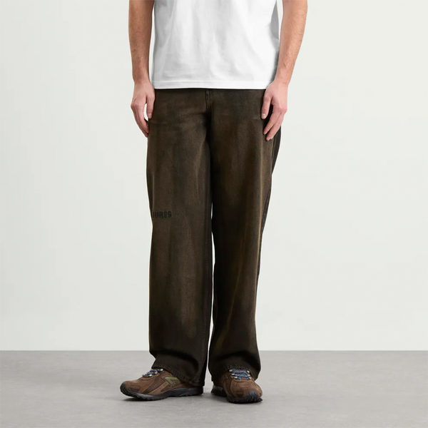 PLEASURES - OIL BAGGY JEANS DARK BROWN